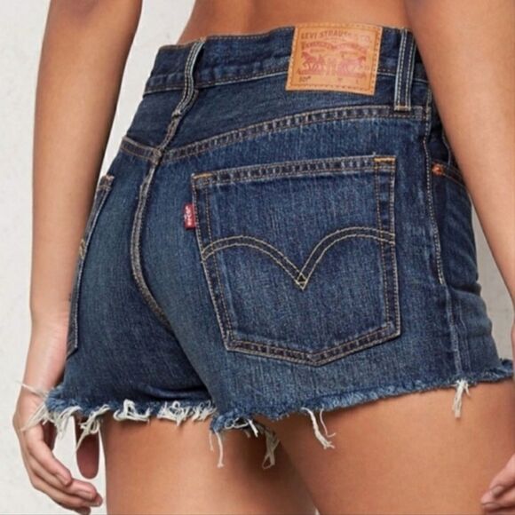 Levis 501 cut off shorts cherry blue - Picture 2 of 10